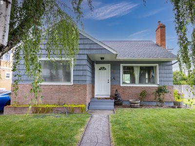 1633 E 13th Pl, The Dalles, OR, 97058