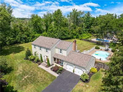 7357 Westgate Ln, Liverpool, NY, 13090
