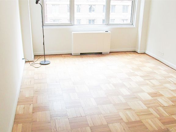 5th image of 77 W 55th St APT 12F
