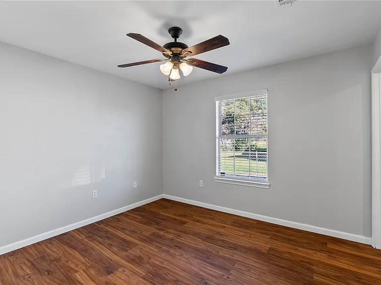 804 Avenue B — Photo 19