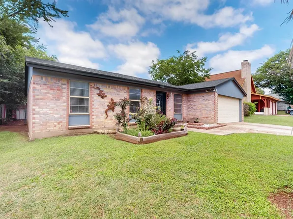 5725 Denise Dr, Haltom City, TX 76148