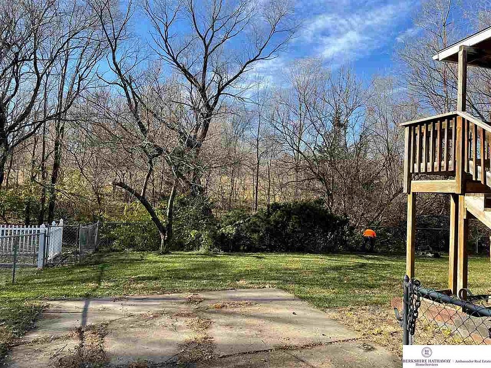2nd image of 7416 S 150th St