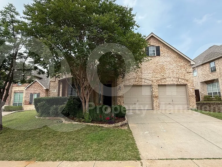 4536 Brenda Dr — Photo 2