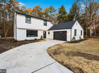 15 Fletcher Blvd, Sicklerville, NJ 08081