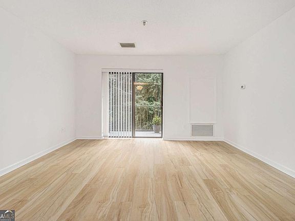 5th image of 300 Johnson Ferry Rd NE Unit A203