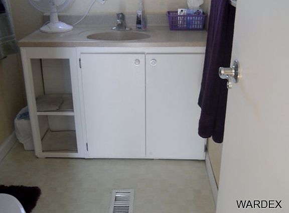 4th image of 2068 Swan Cv S