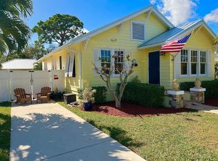 414 Greenbriar Dr, Lake Park, FL 33403