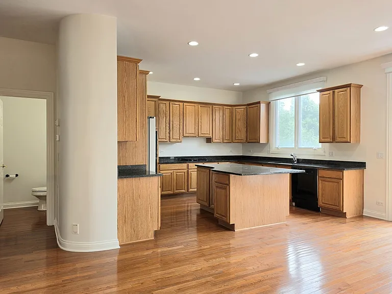 2085 Valor Ct — Photo 14