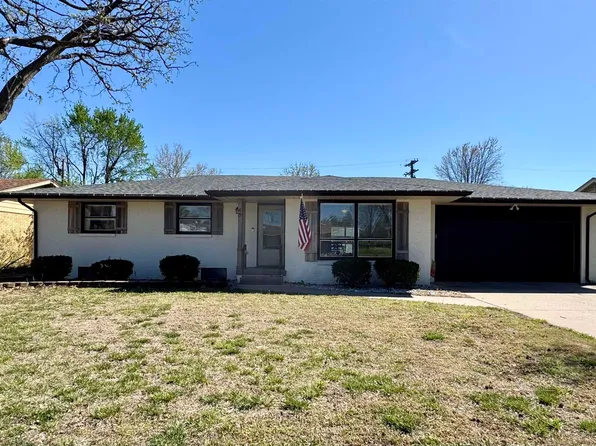 43 Eastwood Dr, Hutchinson, KS 67502