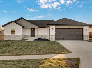 2974 N Ohara Ave, Springfield, MO 65803