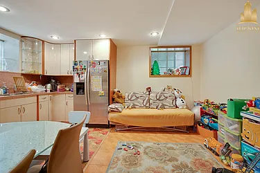 Sold by Top Nest Inc.