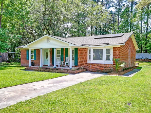 403 Forest Cir, Summerville, SC 29483