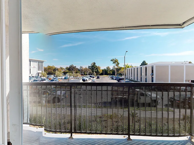 Eight 80 Newport Beach — Photo 60