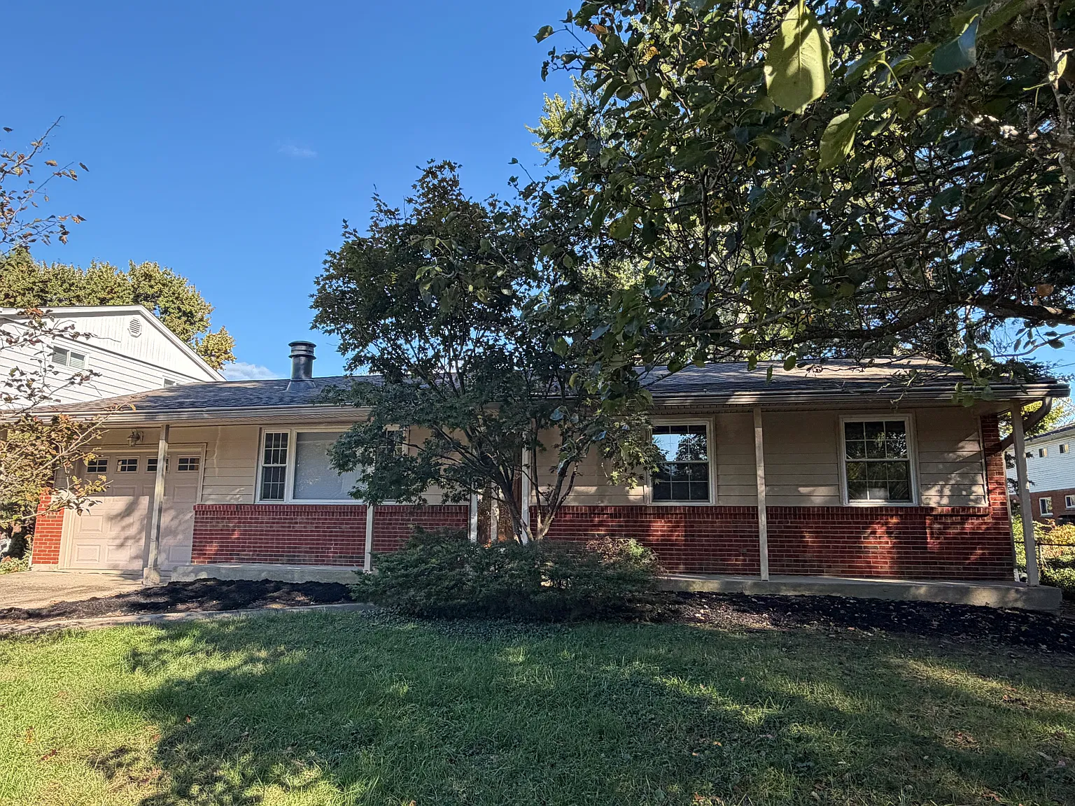 3 bed, 1607 sqft, $2,150 — Photo 1