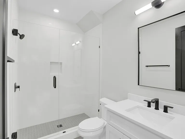 142 Mattoon St — Photo 37