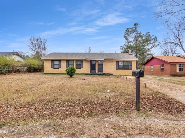 659 Cottrell Ave, Holly Springs, MS 38635