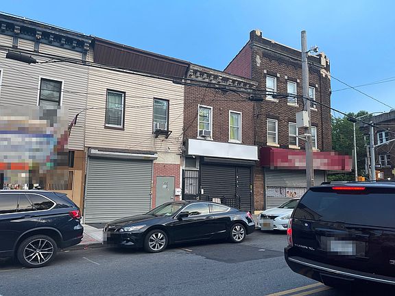 3rd image of 266 Jamaica Ave