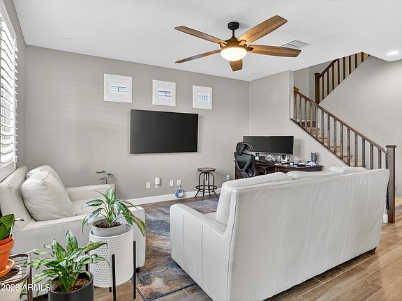 4th image of 3326 W DONNER Drive