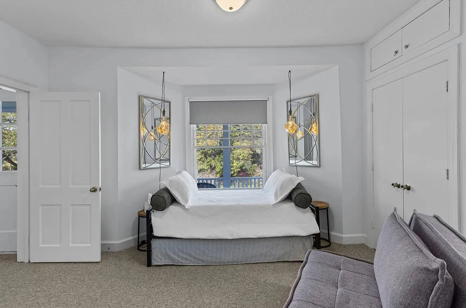 208 Metcalf St — Photo 2