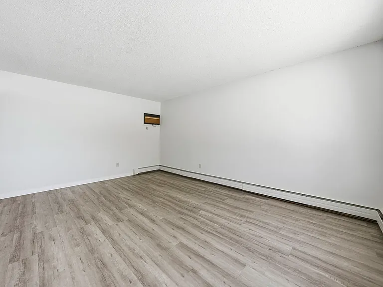 37 Sheppard St #106 — Photo 15