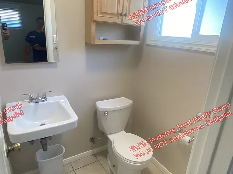 703 E Linfield St — Photo 23