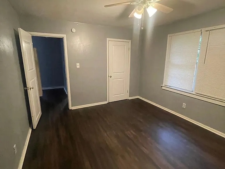 1312 Richmond Ave — Photo 9