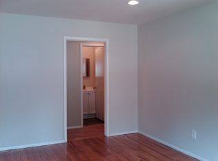 20300 Ledgestone St, Southfield, MI