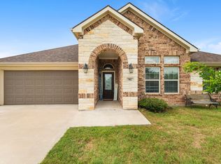 911 Elk Ridge Dr, Stephenville, TX 76401