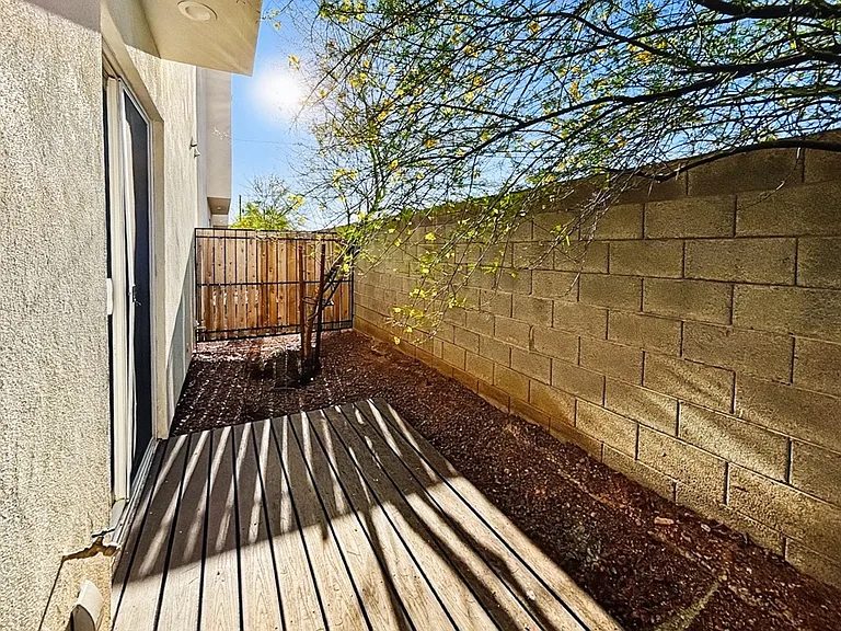 1845 N 51st St #9 — Photo 14