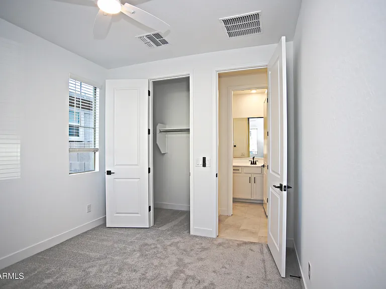 773 W Lark Dr — Photo 6