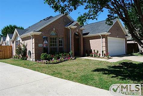 1st image of 1513 Oxford Dr
