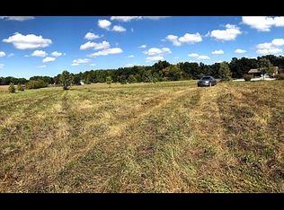 S Sand Hill Ln, Bloomfield, IN 47424