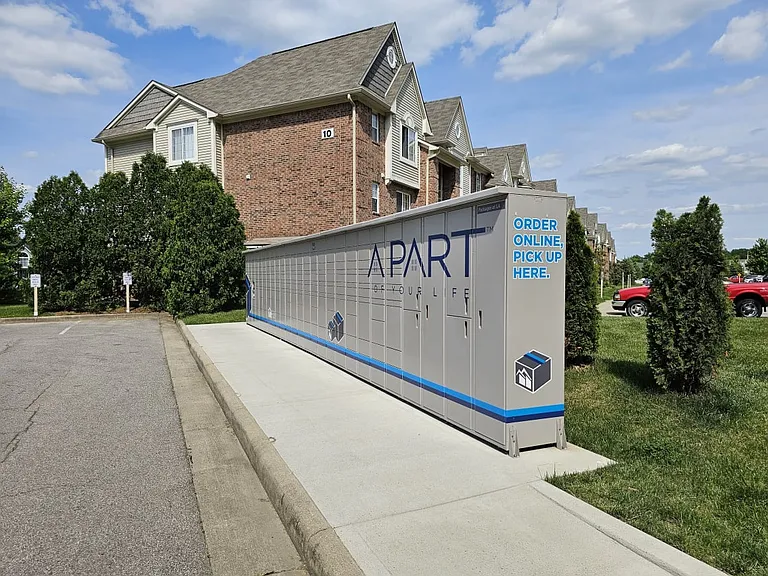 LakePointe Apartments — Photo 27