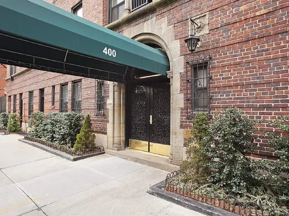 400 East 59th Street image 14 of 15