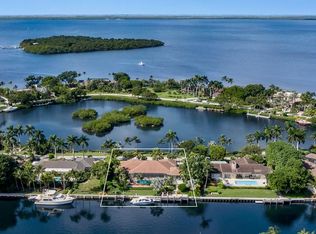33 E Snapper Point Dr, Key Largo, FL 33037