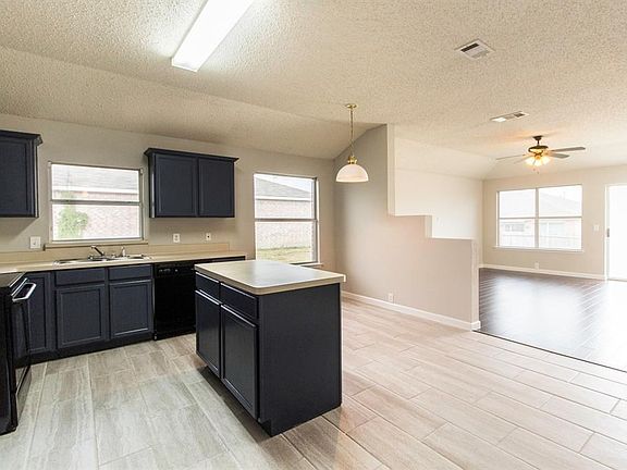 5th image of 7105 Dublin Ct