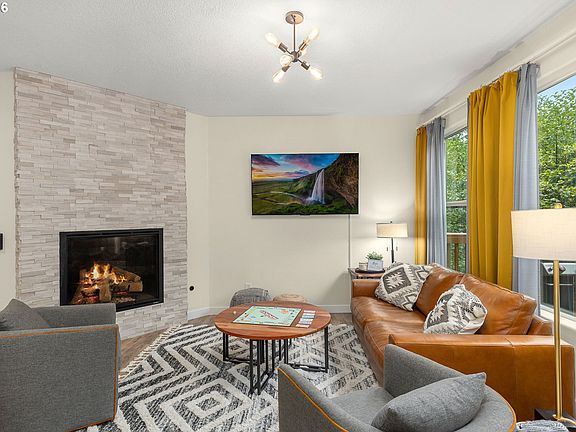 4th image of 25775 E Salmon River Rd