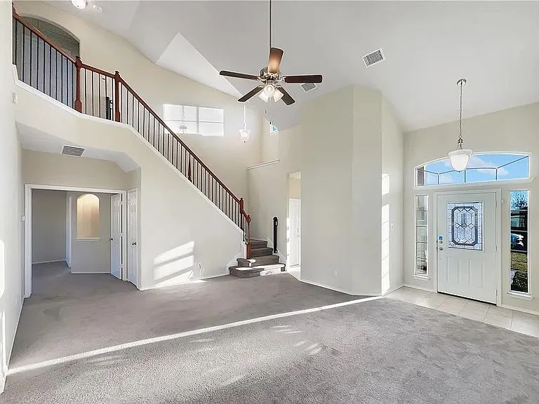 6324 Ambrose Cir — Photo 3