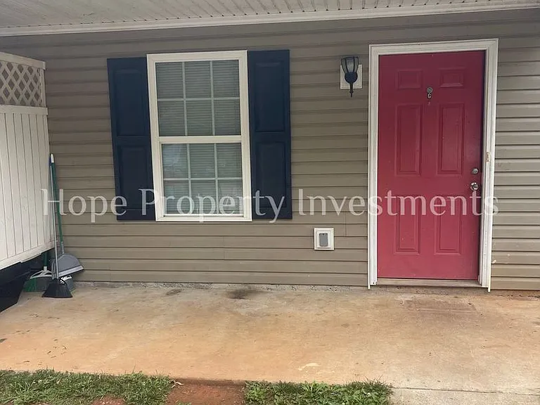 3136 Mobley Bridge Rd — Photo 2