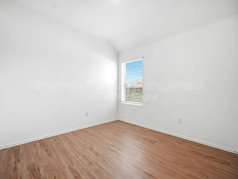 3002 Delancey Bend Way — Photo 23