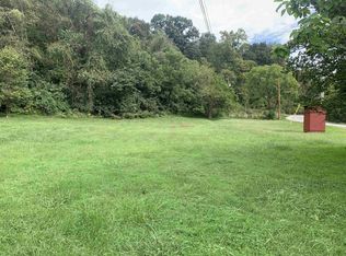 6151 Davis Creek Rd, Barboursville, WV 25504