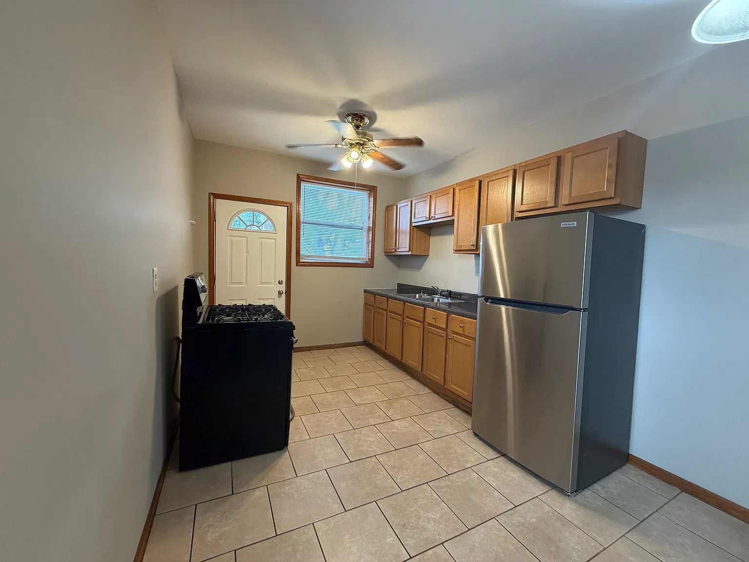 1 bed, 500 sqft, $975 — Photo 2