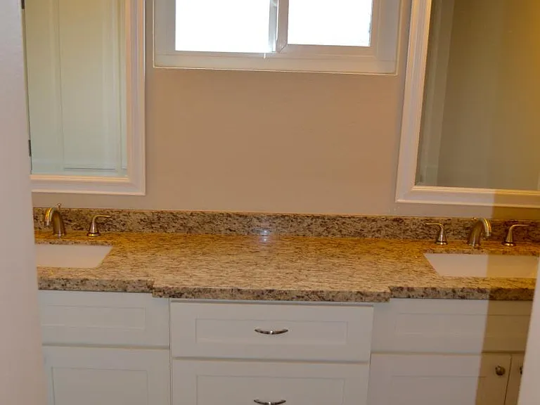 15551 Boleyn Cir #B — Photo 12