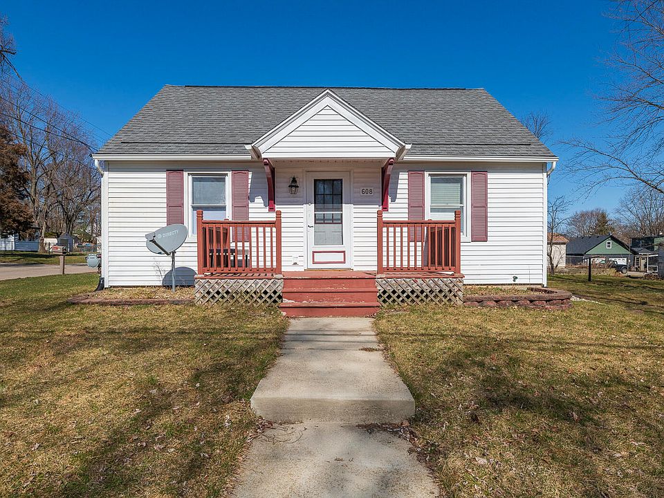 1st image of 608 W Van Hoesen Blvd