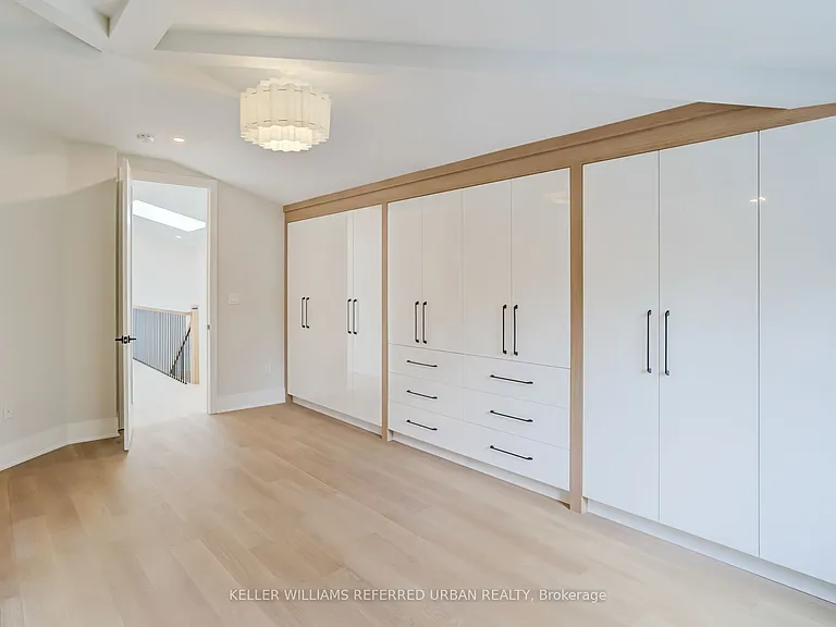 37 Wesley Ave — Photo 27