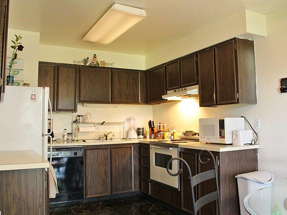 4th image of 3121 W Hood Ave APT C204