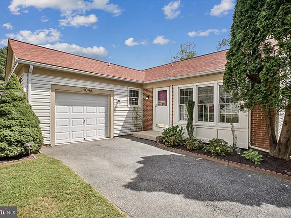 3rd image of 14046 Saddleview Dr