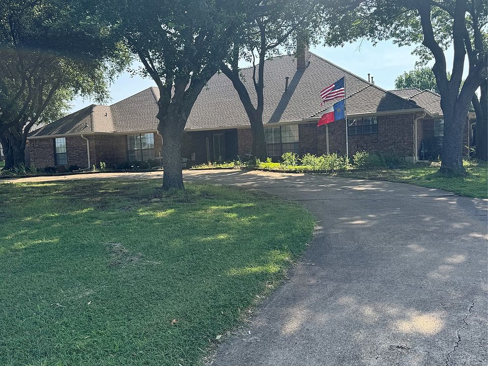 1st image of 202 Suntide Dr