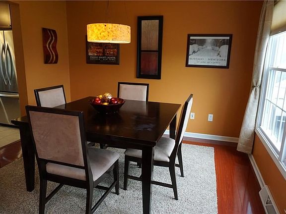 3rd image of 2242 Winterberry Dr