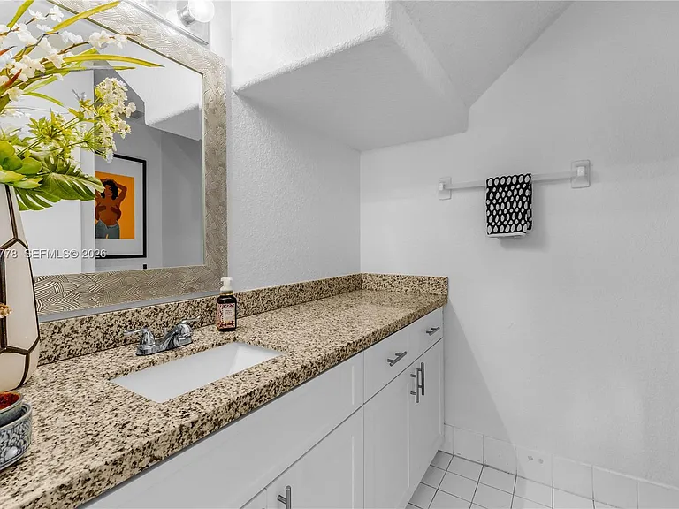 2420 SW 87th Way — Photo 11